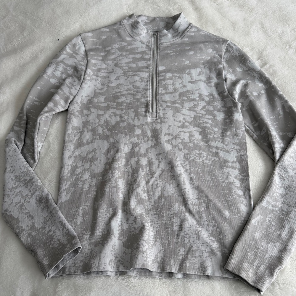 Fabletics Mist Seamless Half Zip Size Medium - image 2